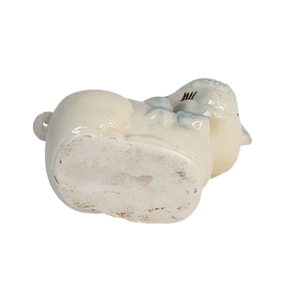 Charming Deligjtful Kitschy Vintage Lamb Planter for Whimsical Nursery Decor - Picture 7 of 7